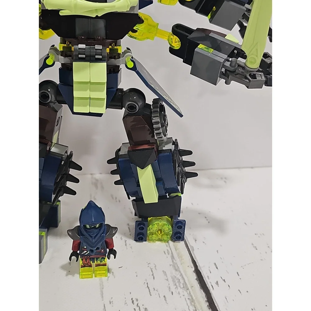 LEGO NINJAGO 70737 Titan Mech Battle With 1 Minifigure (Retired 2015)